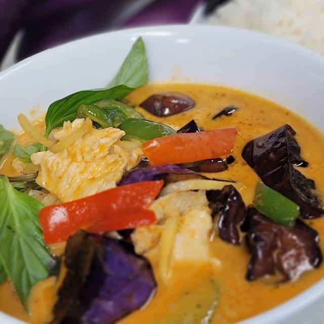 RED CURRY HALF PAN.