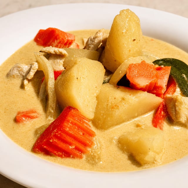 YELLOW CURRY HALF PAN.